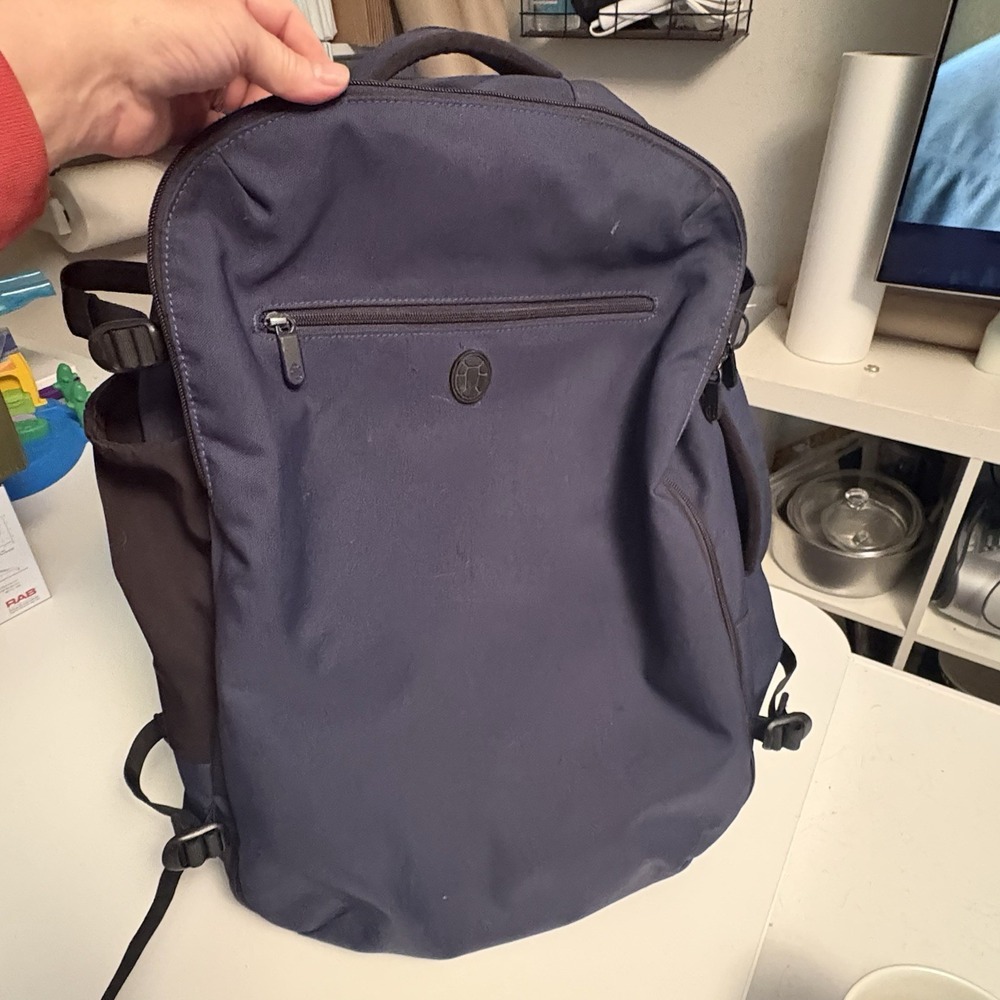 Tortuga Set Out 45L Travel Backpack Large Carry On Luggage Navy